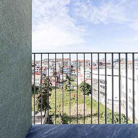 Santos Pousada 1071 By Lovelystay Porto Exterior photo