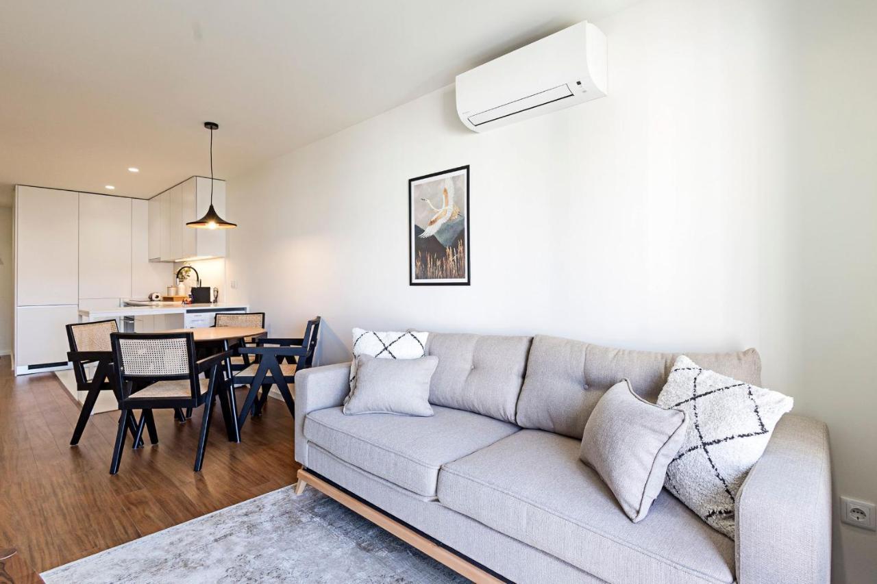 Santos Pousada 1071 By Lovelystay Porto Exterior photo