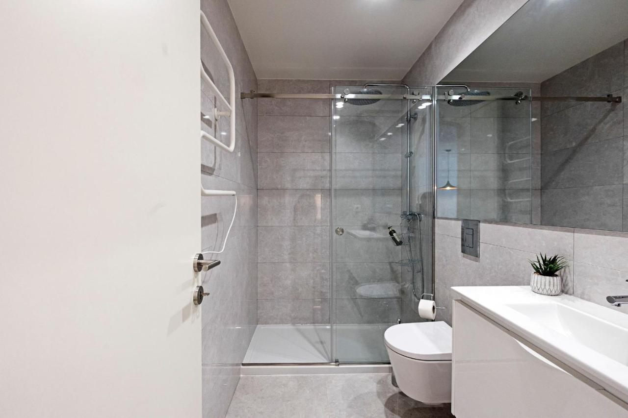 Santos Pousada 1071 By Lovelystay Porto Exterior photo